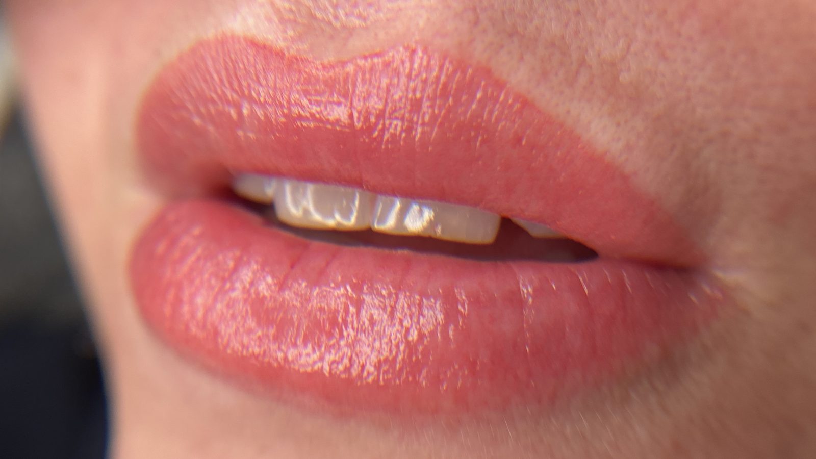 Lip blush og lipliner — naturlig fylde og glød, permanent makeup Skien