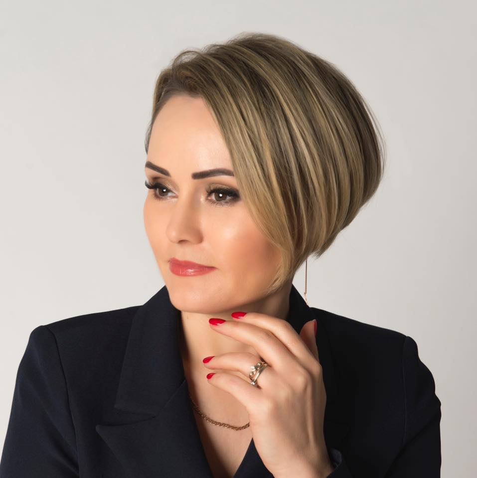 Olga Scorocirja — sertifisert hudterapeut og grunnlegger av Oliria Beauty Island i Skien